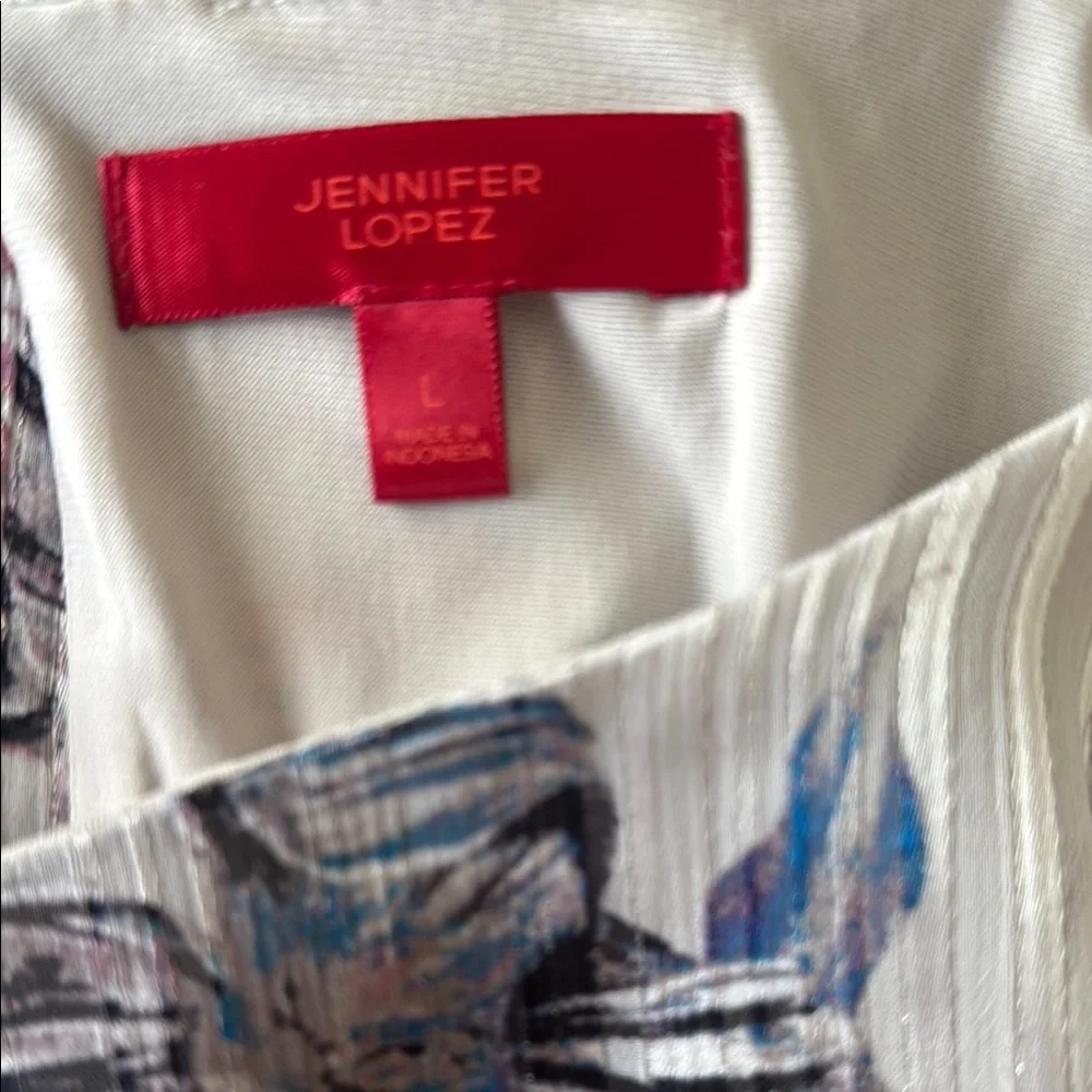 Jennifer Lopez Gray, Pink, and White Blouse sz Large - Picture 6 of 7